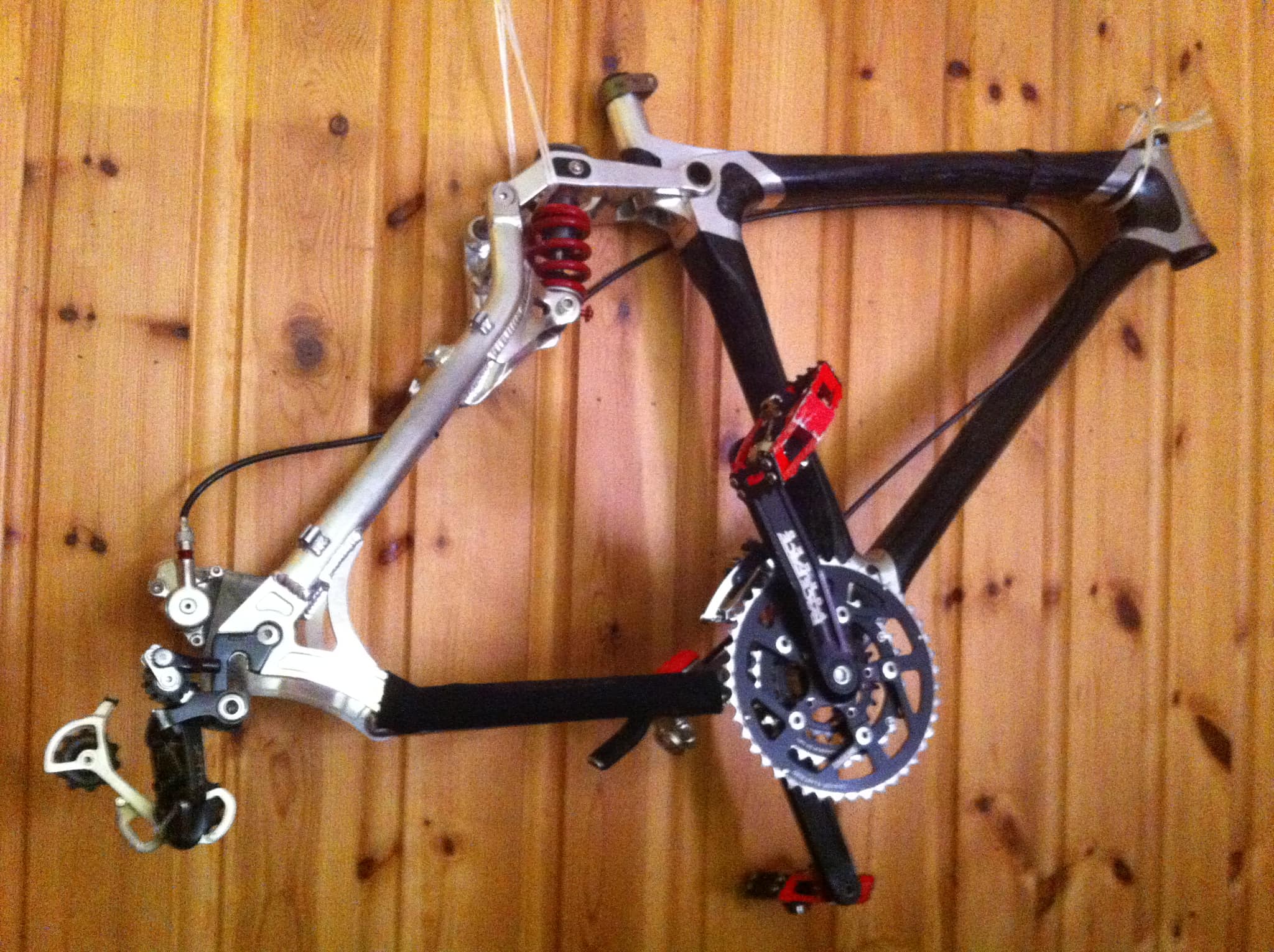 GT STS-2 カーボンMTBフレーム RockShox付