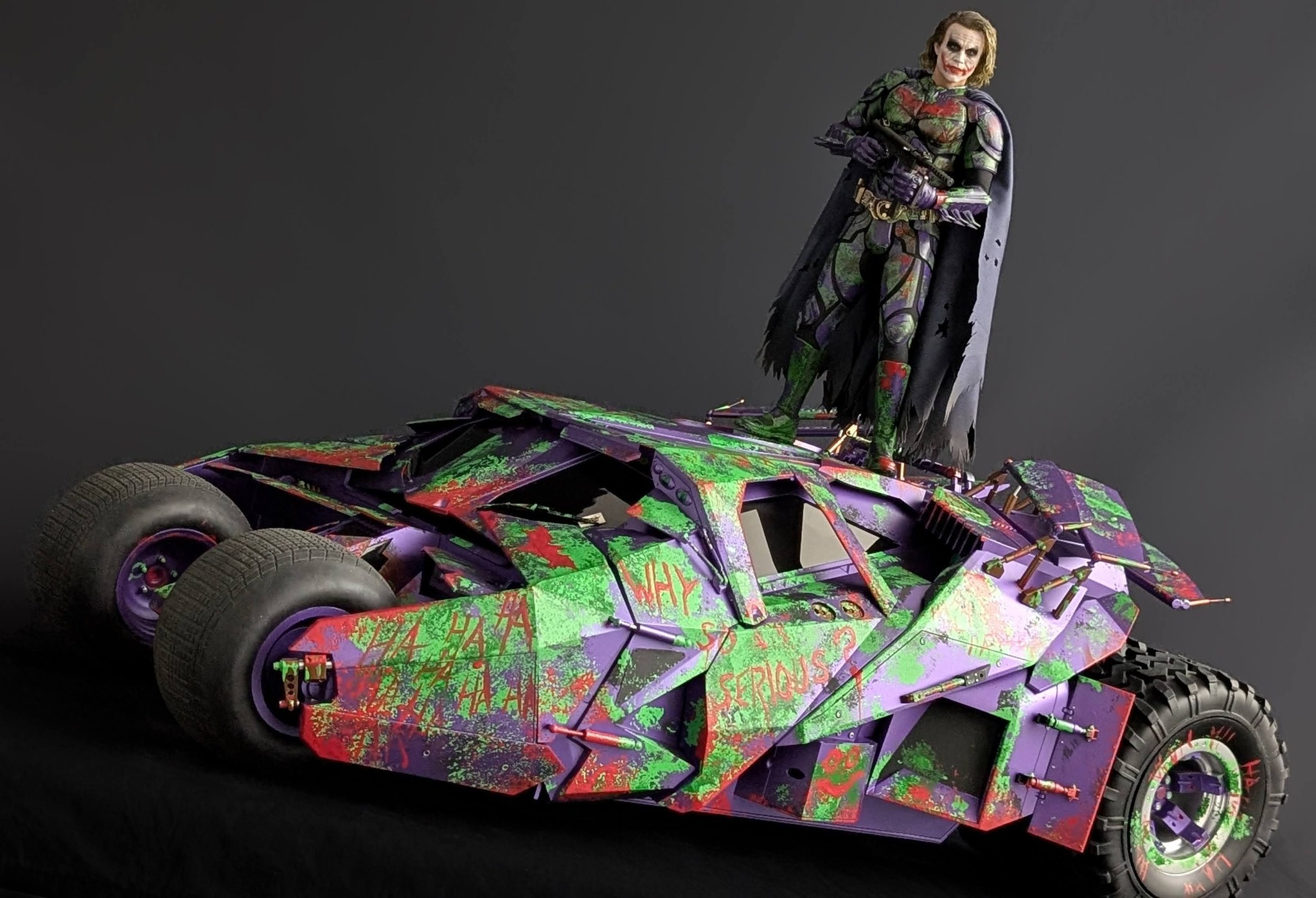 Hot Toys 1/6 Scale The Dark Knight Batmobile Tumbler