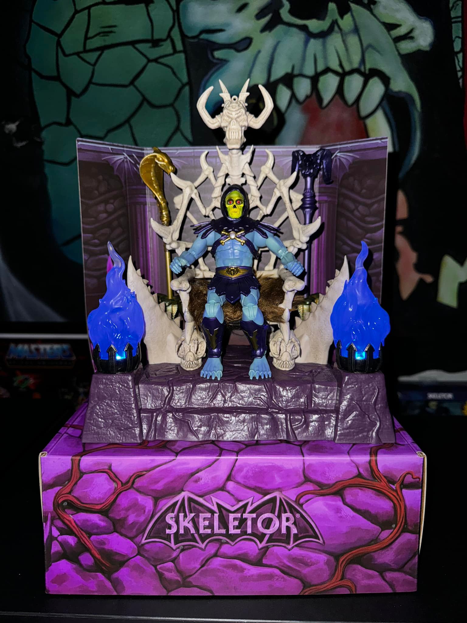 The Bone Throne is amazing! New Eternia Skeletor 2.0 is pretty