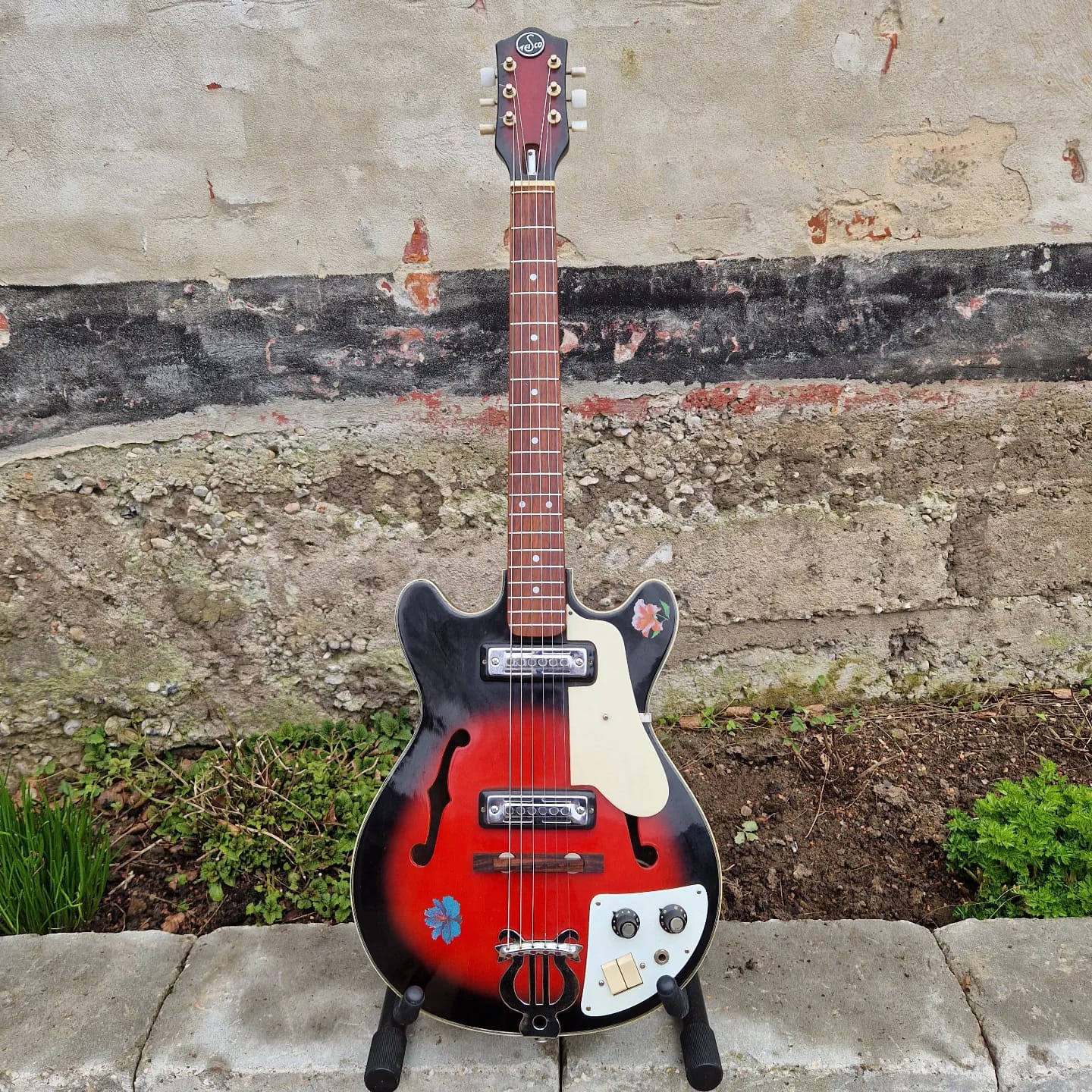 Restored 1960's Teisco Del Rey EP-7 guitar