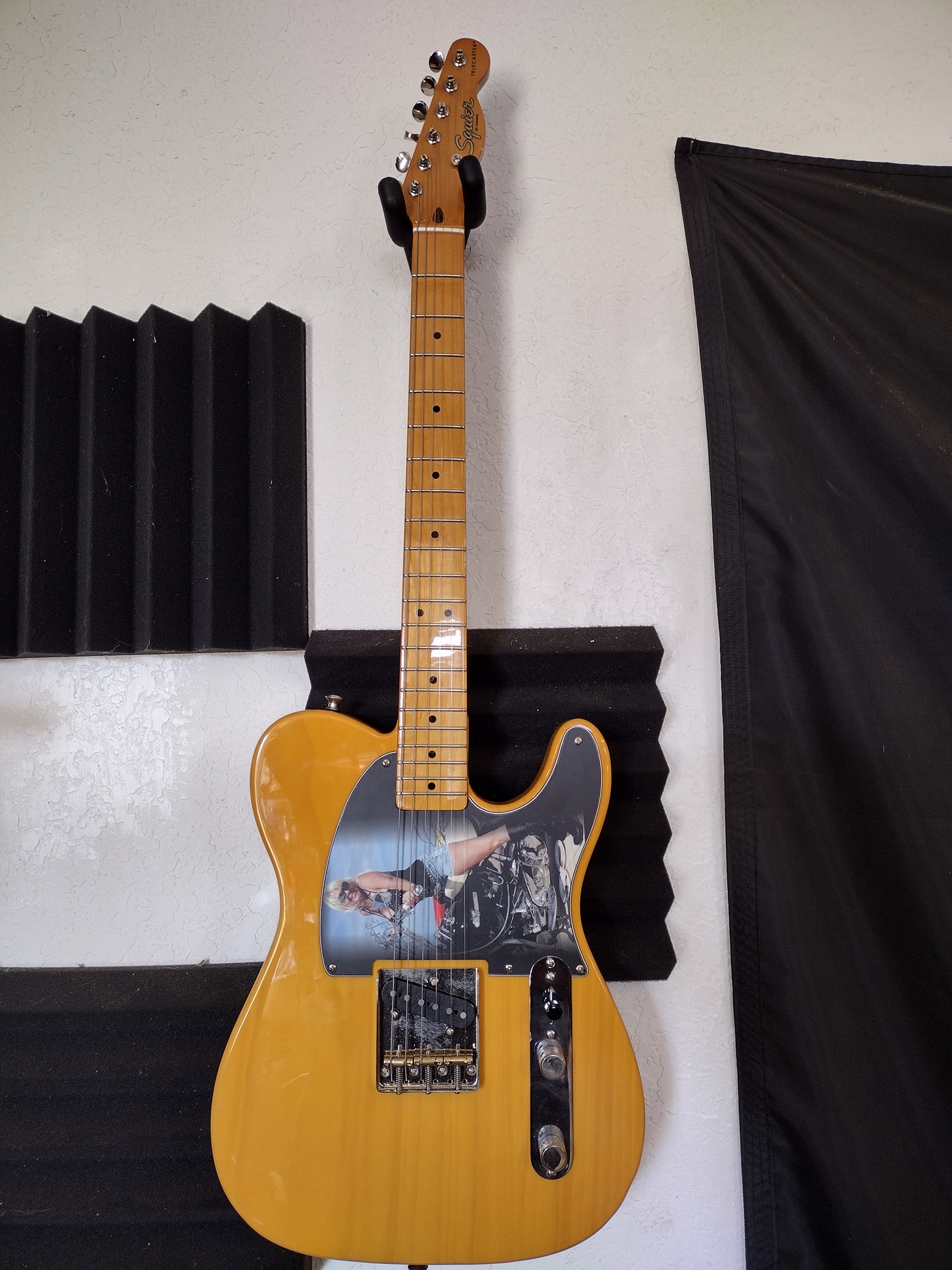 Squier Tele Custom converted to Esquire relic
