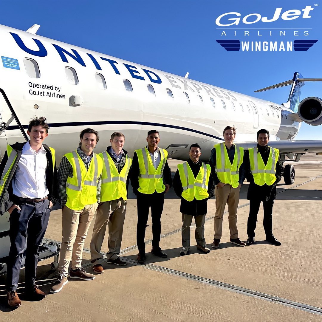 GoJet Airlines - This picture shows a class of our newest... | Facebook