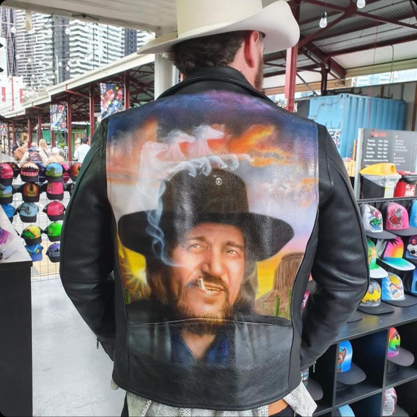 TOO DUMB FOR NEW YORK CITY LYRICS by WAYLON JENNINGS: When I first saw