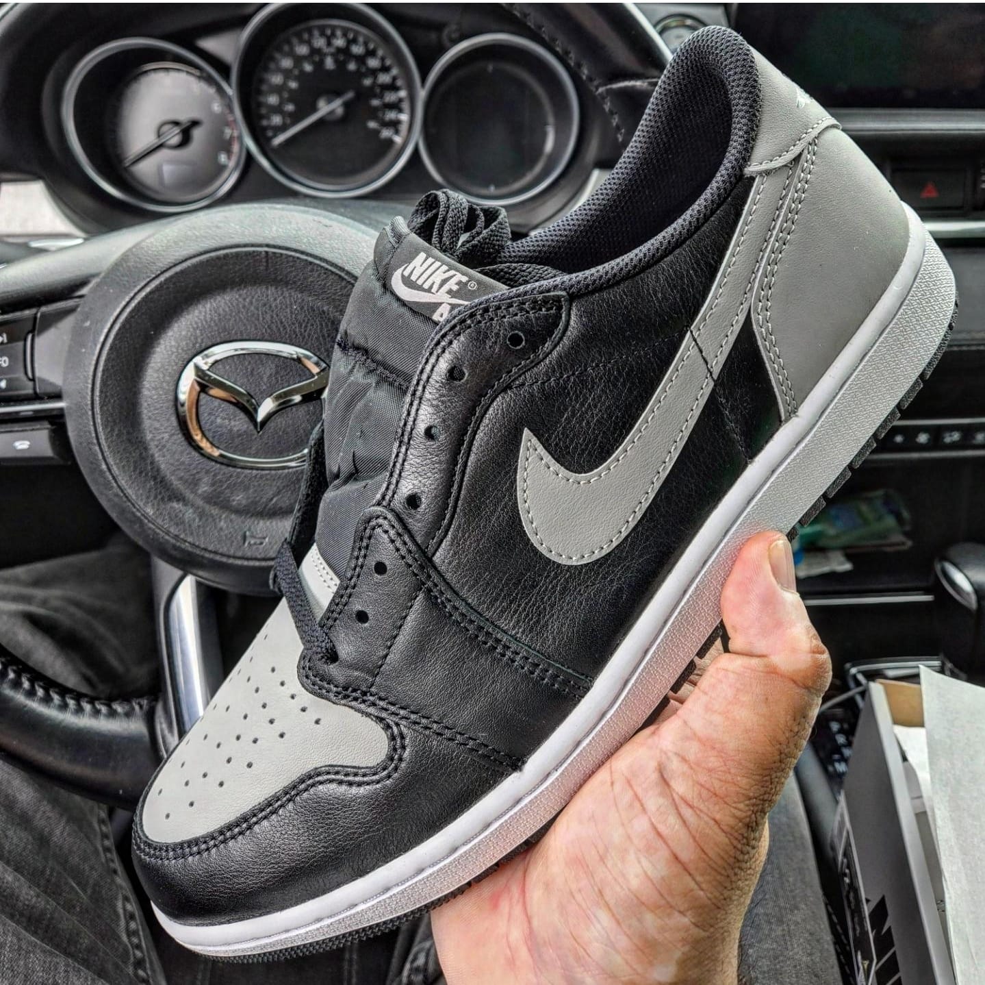 Jordan 1 low OG baron for today