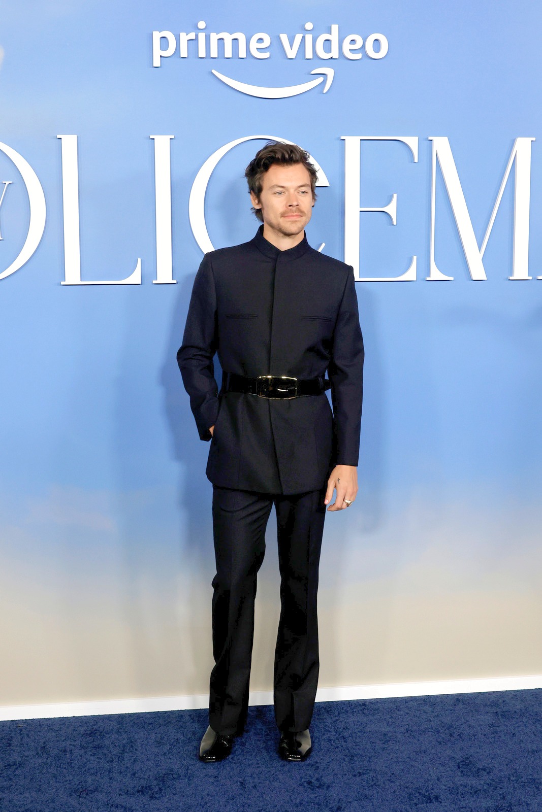 blue gucci dress of harry styles At the photocall his new film 'Don't Worry Darling,' wore a sartorial look from the HA HA HA collection, which he envisioned together with Alessandro Michele. Styled by harry styles red carpet dress