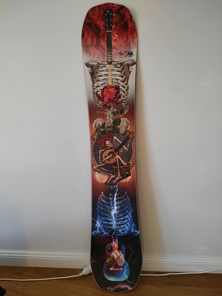 men's 2023 triple camber easy rider snowboard Never Summer 2025 (148) mountain snowboard designed for riders seeking a smooth Never Summer Triple Camber Easy