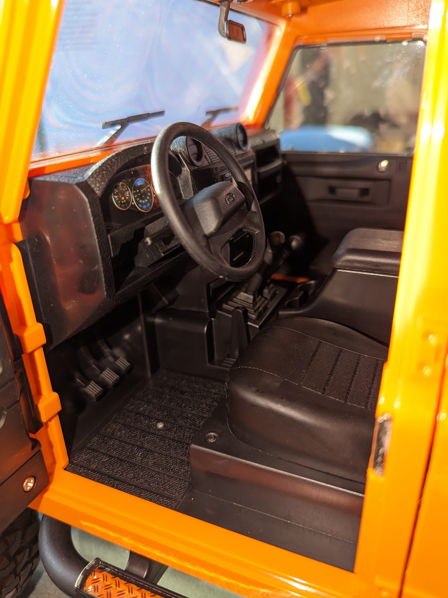 DOUBLE E 1/8 DEFENDER D110 RTR オレンジ