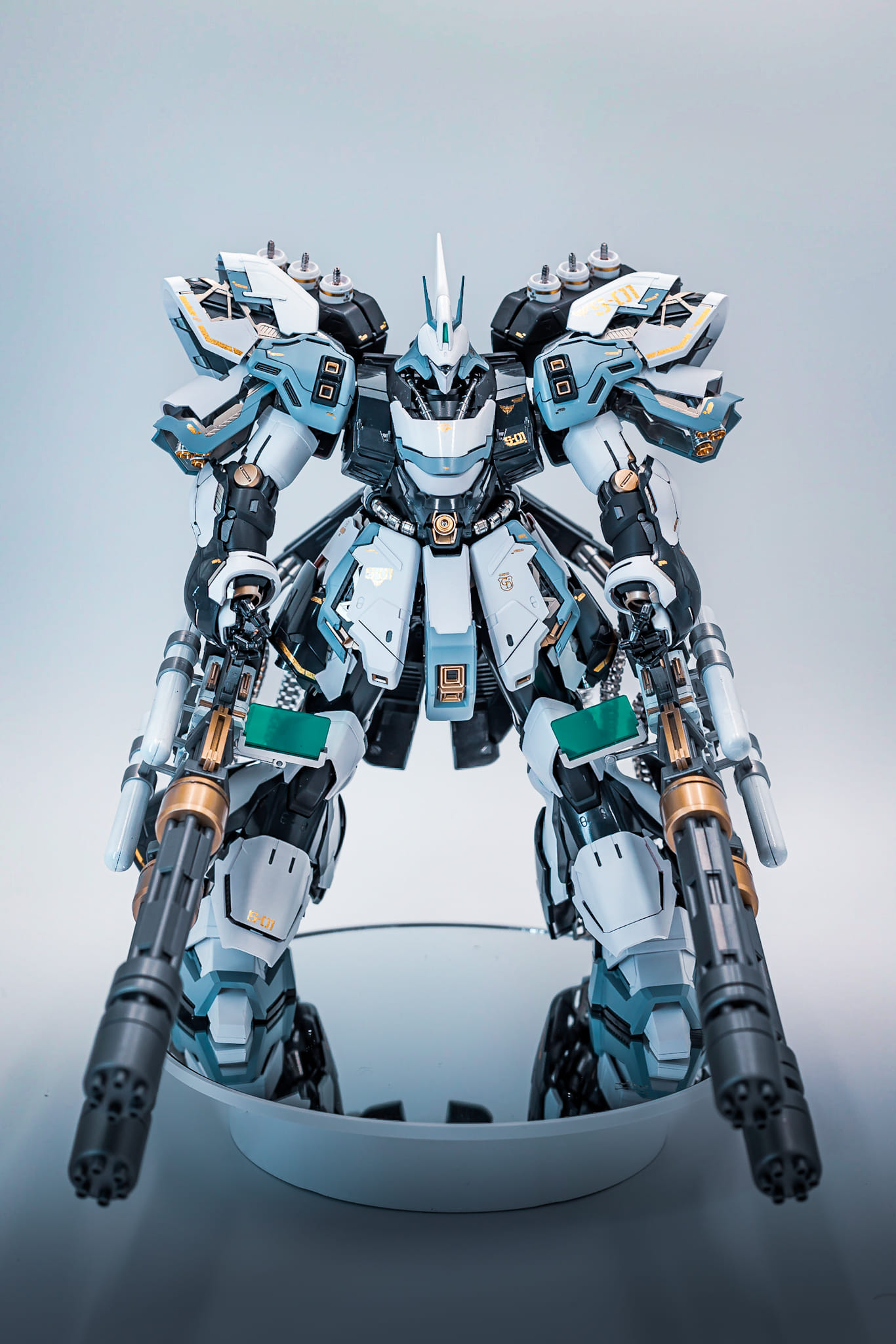 Customized mg ver ka sazabi gunpla build