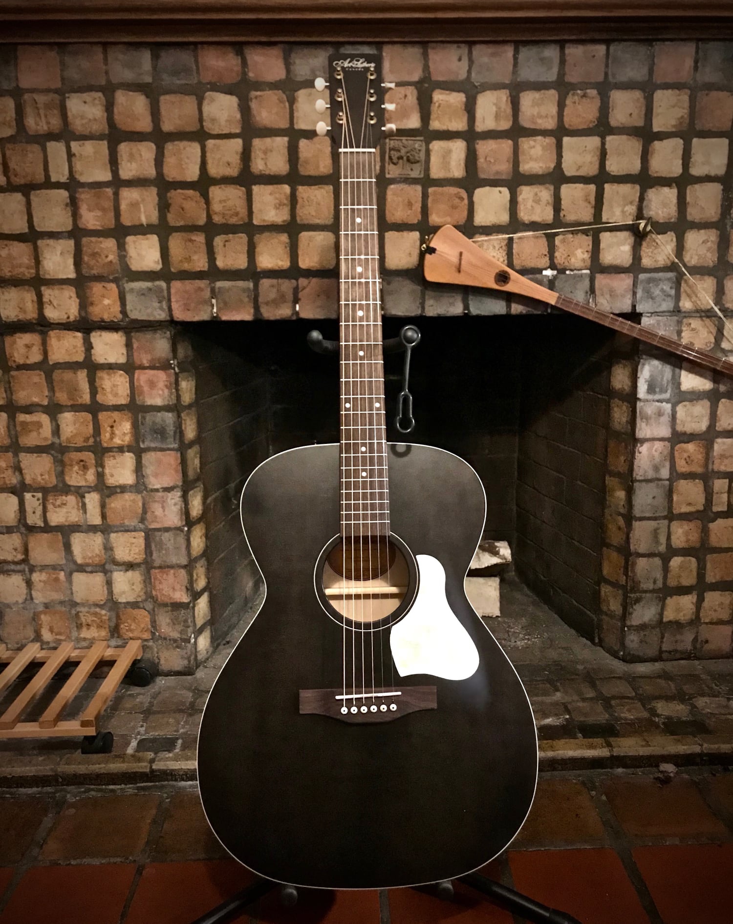 比較的美品】Godin Art&Lutherie Ceder Black