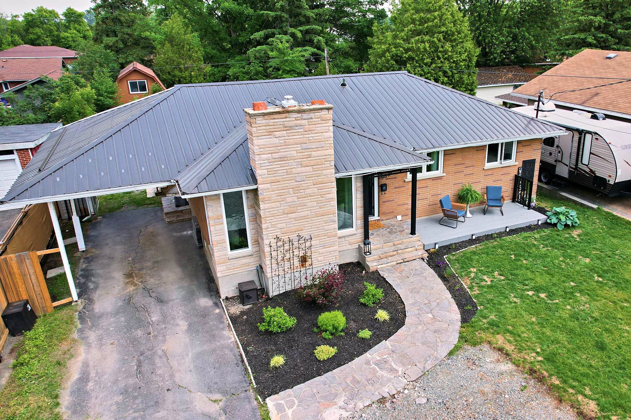 5 Beds 2 Baths House Property Rentals Sudbury, Ontario Facebook