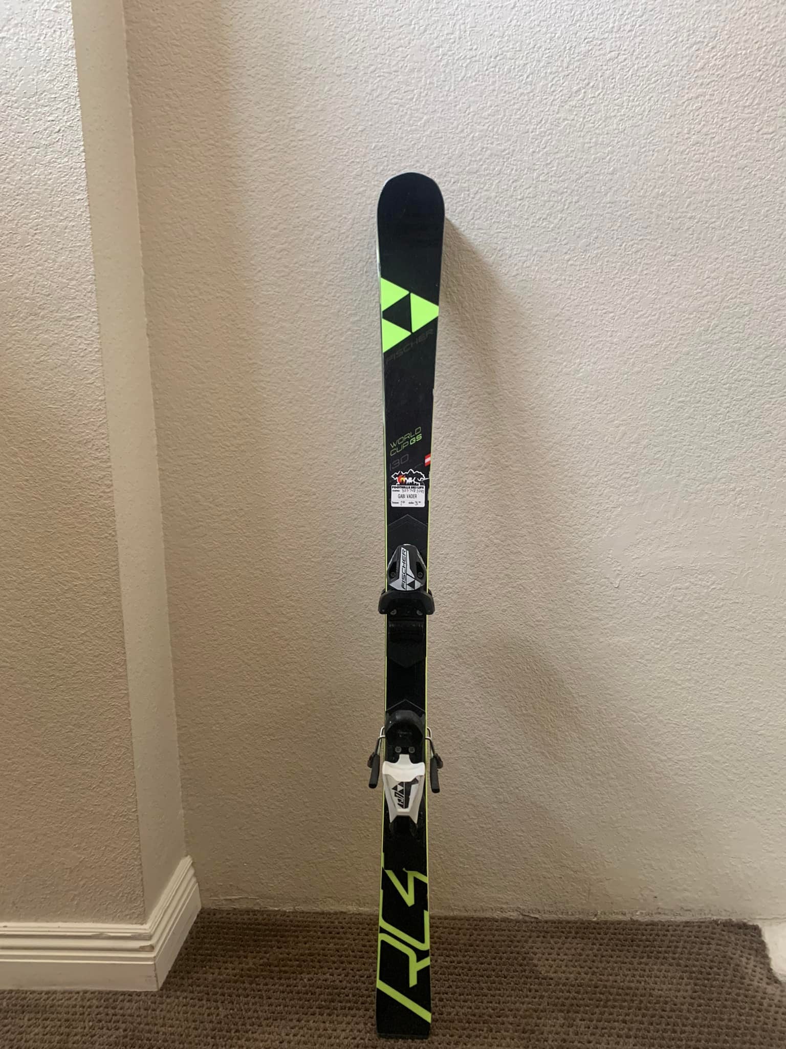 Fischer RCS waxable carbon graphite race skis, 215 cm. Fischer Air 