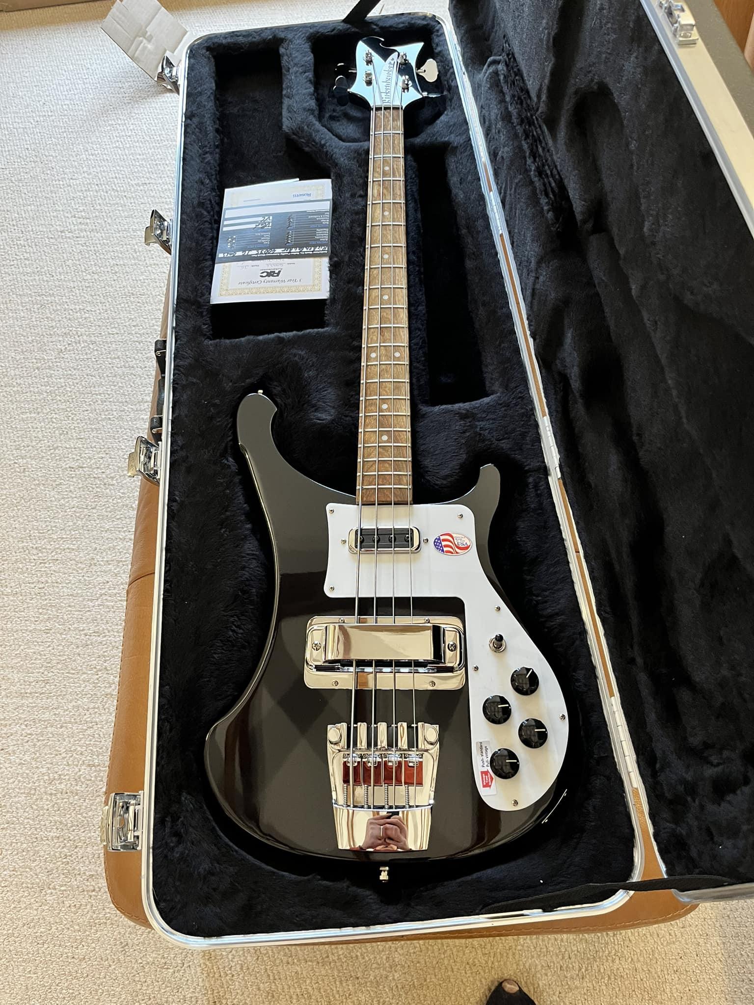 Rickenbacker 4001 Jetglo with modified pickups