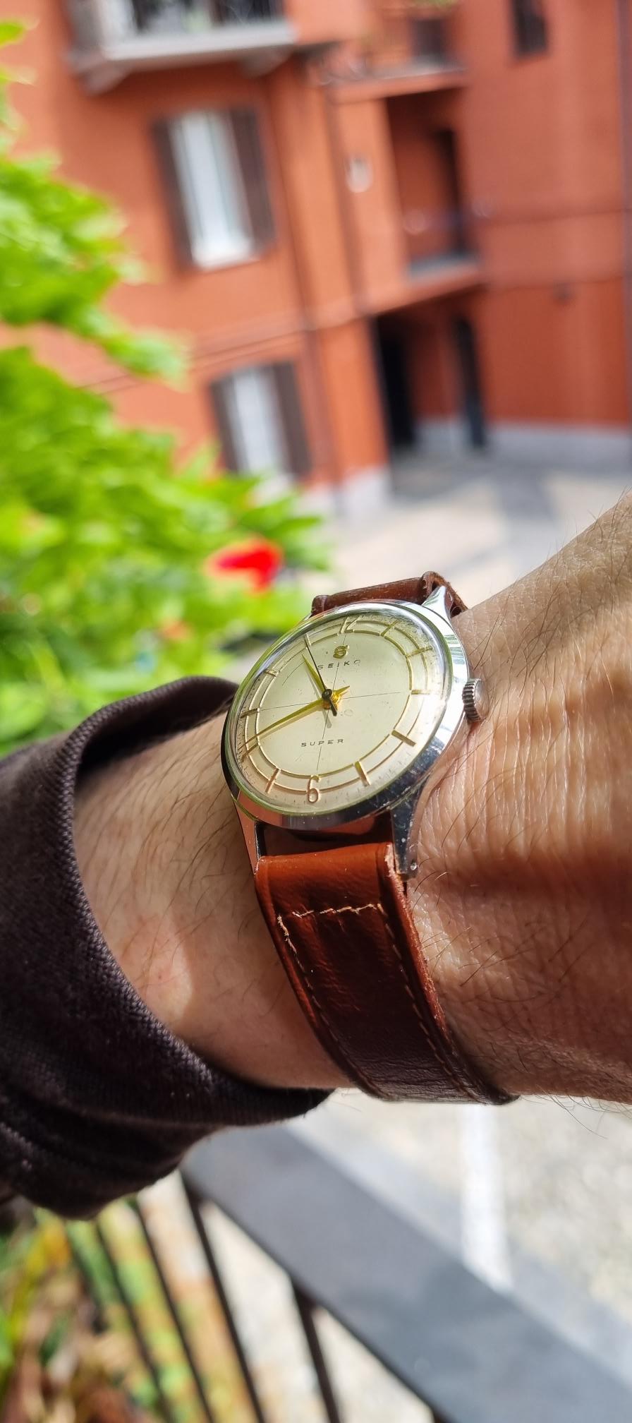 ビ*ケ様 SEIKO SUPER ANTIMAGNETIC 手巻き時計 1950 A Seiko Super from the 1950's - not just a super watch but also