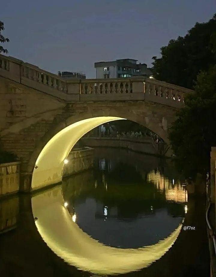 Idk where this is but it was captioned “Moon Bridge” how lovely 😍