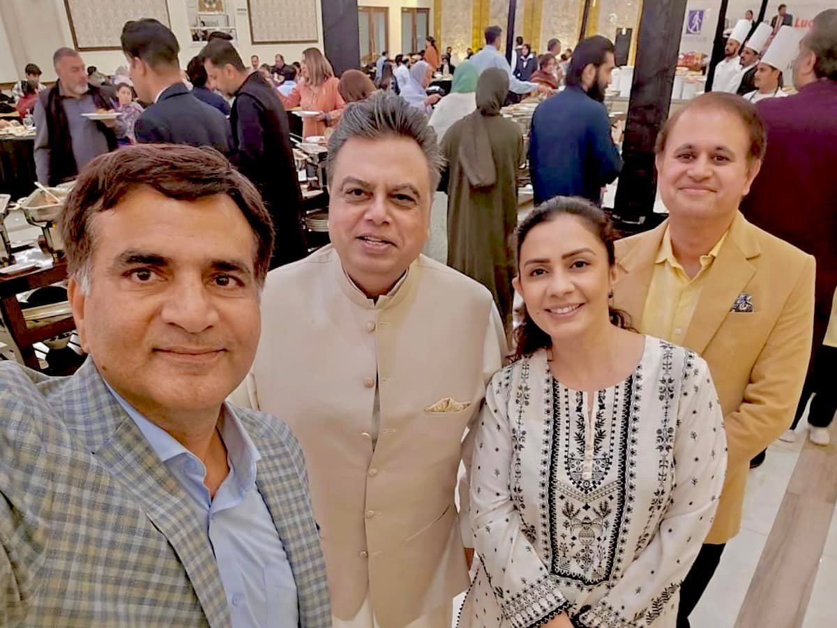 Ayub - Wonderful Iftar dinner by Salman Rawn bro and Bhabi. Thank you ...