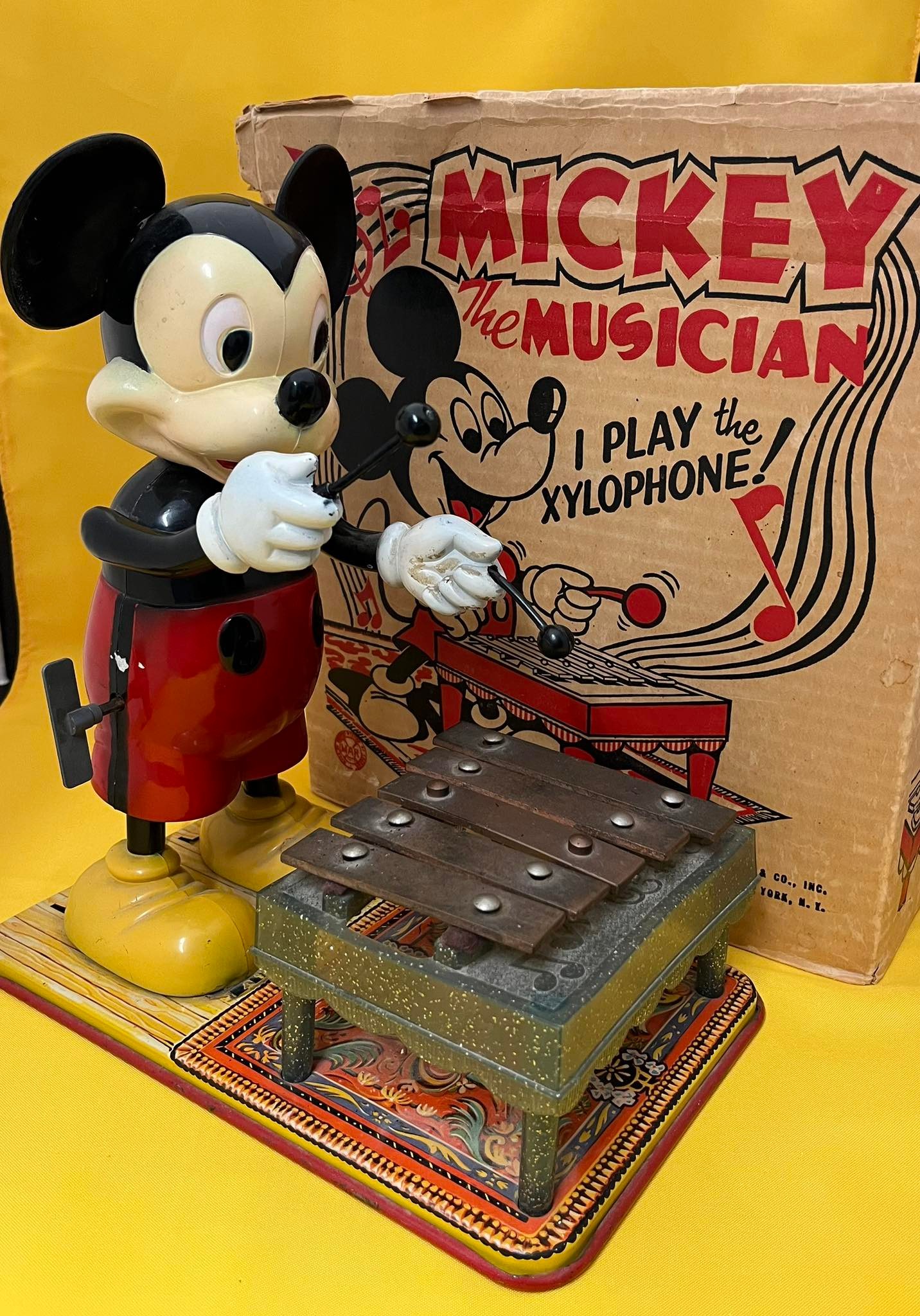 Late 50s/early 60s windup Mickey xylophone set