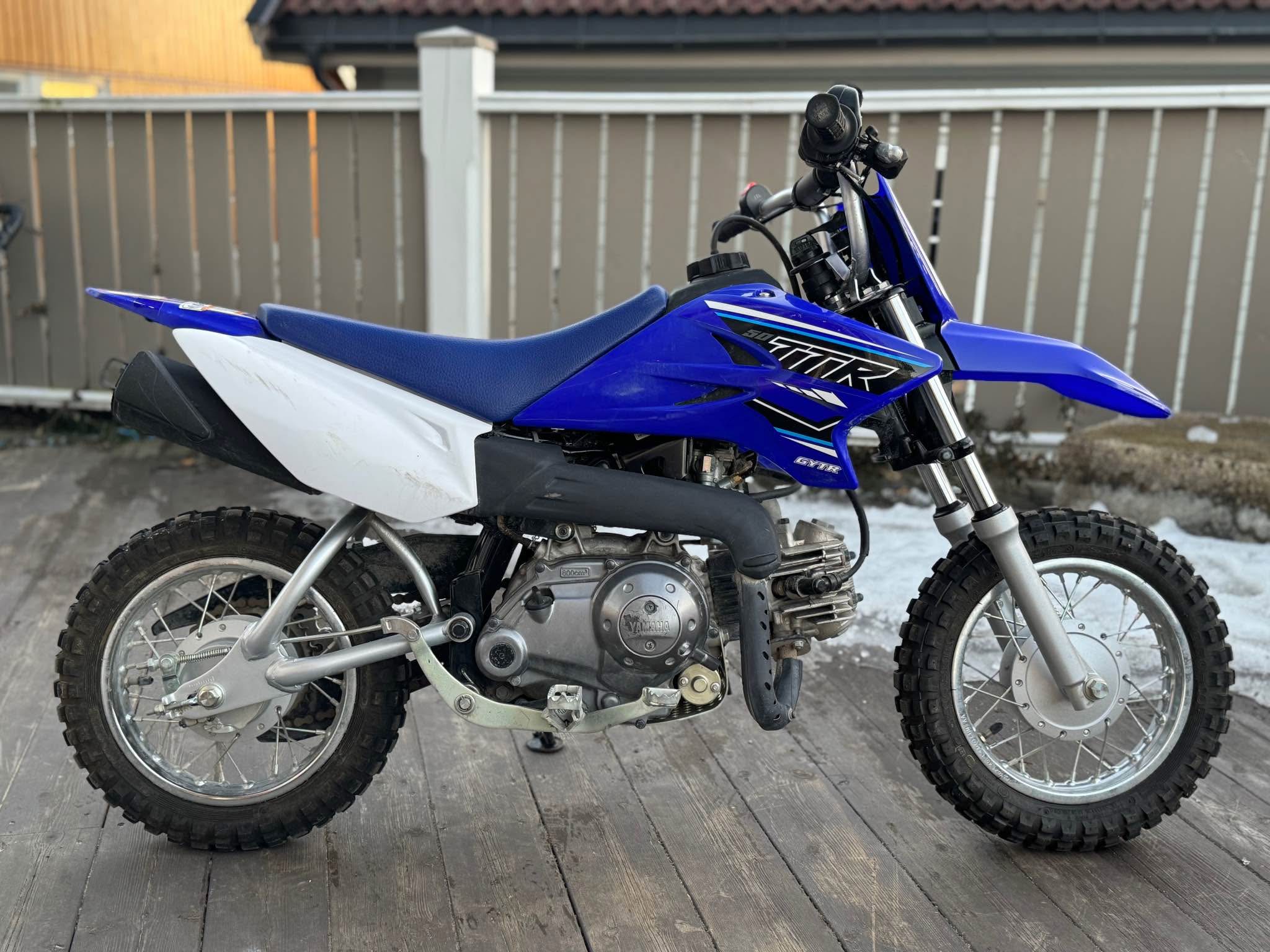 Yamaha TT-R50 2021