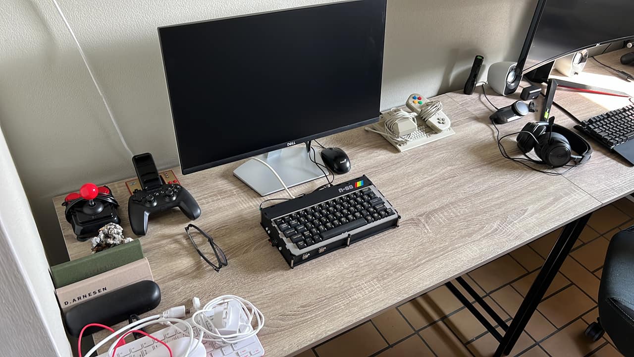 New Dell monitor for the n-go , works great