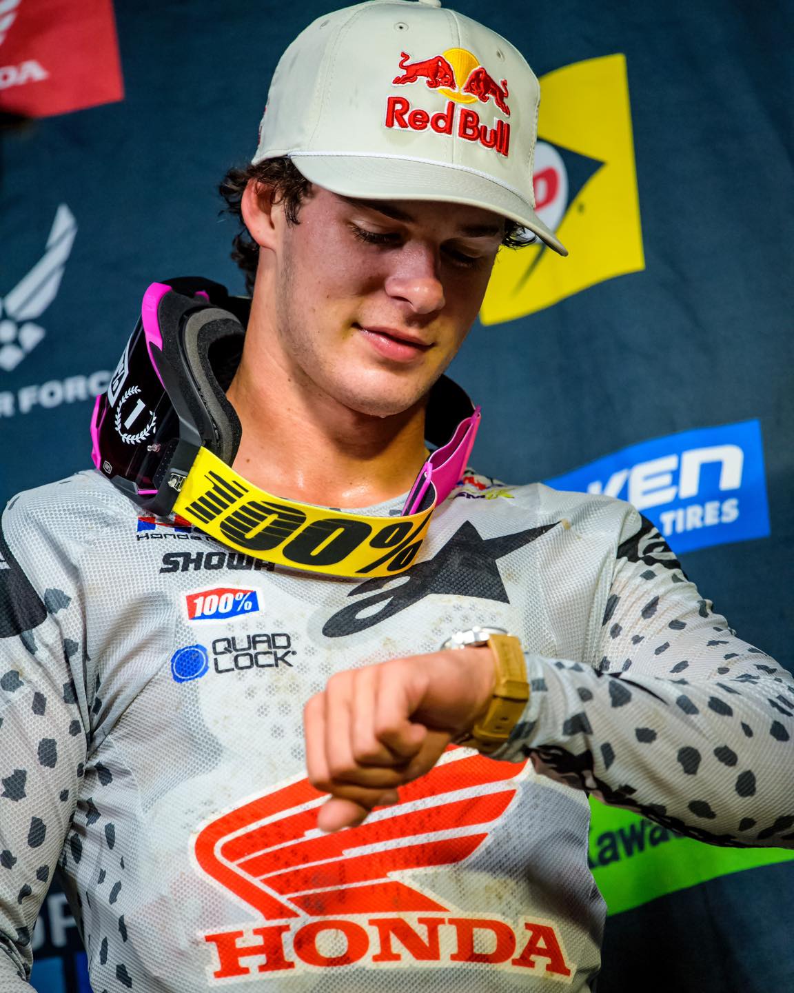 Supercross - Checking the ⌚️ to see how much longer until...