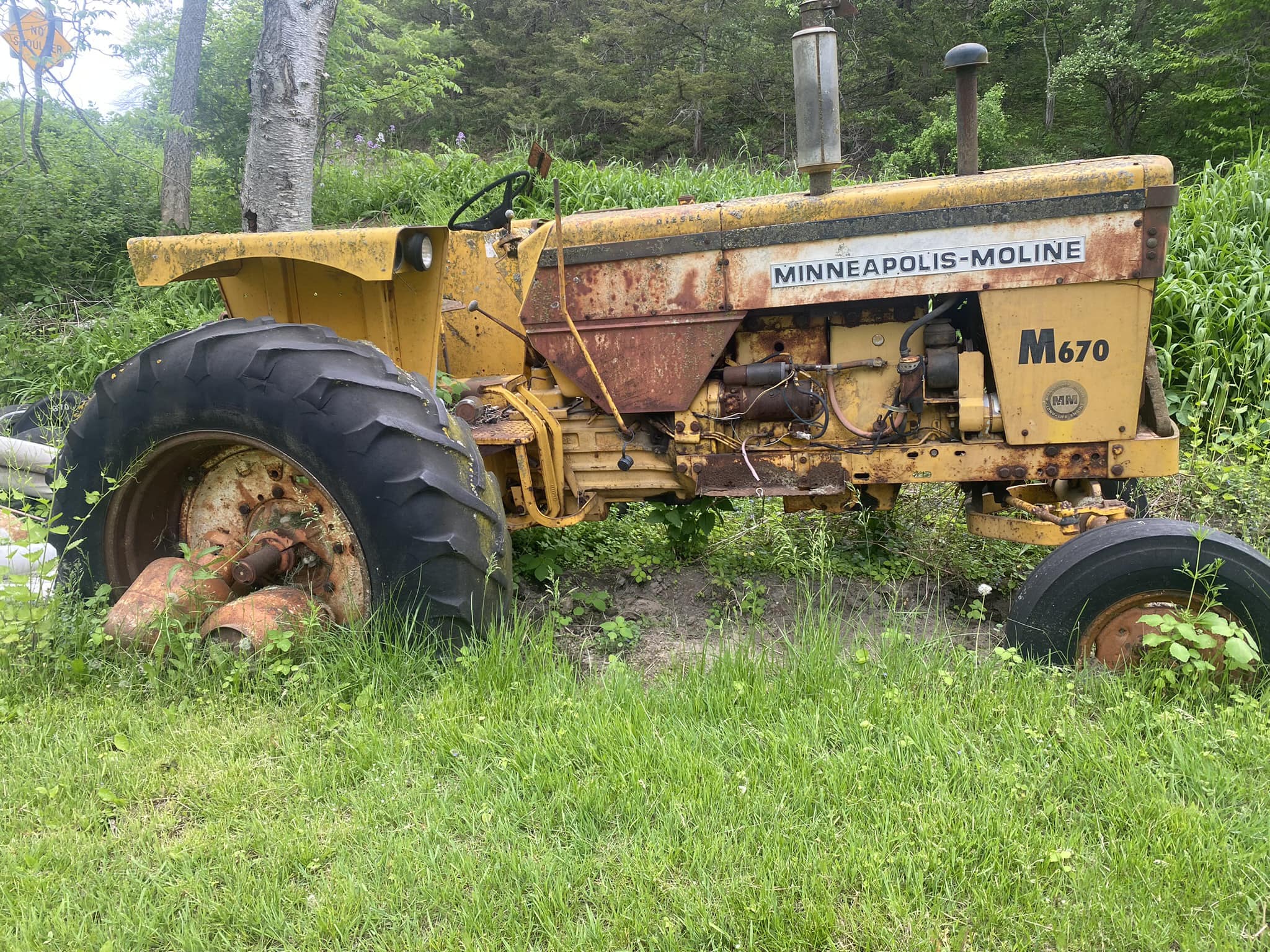 Minneapolis Moline A4T-1600 FS22