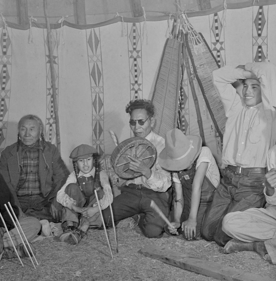 Native North American Indian - Old Photos - Pikuni Blackfeet group ...