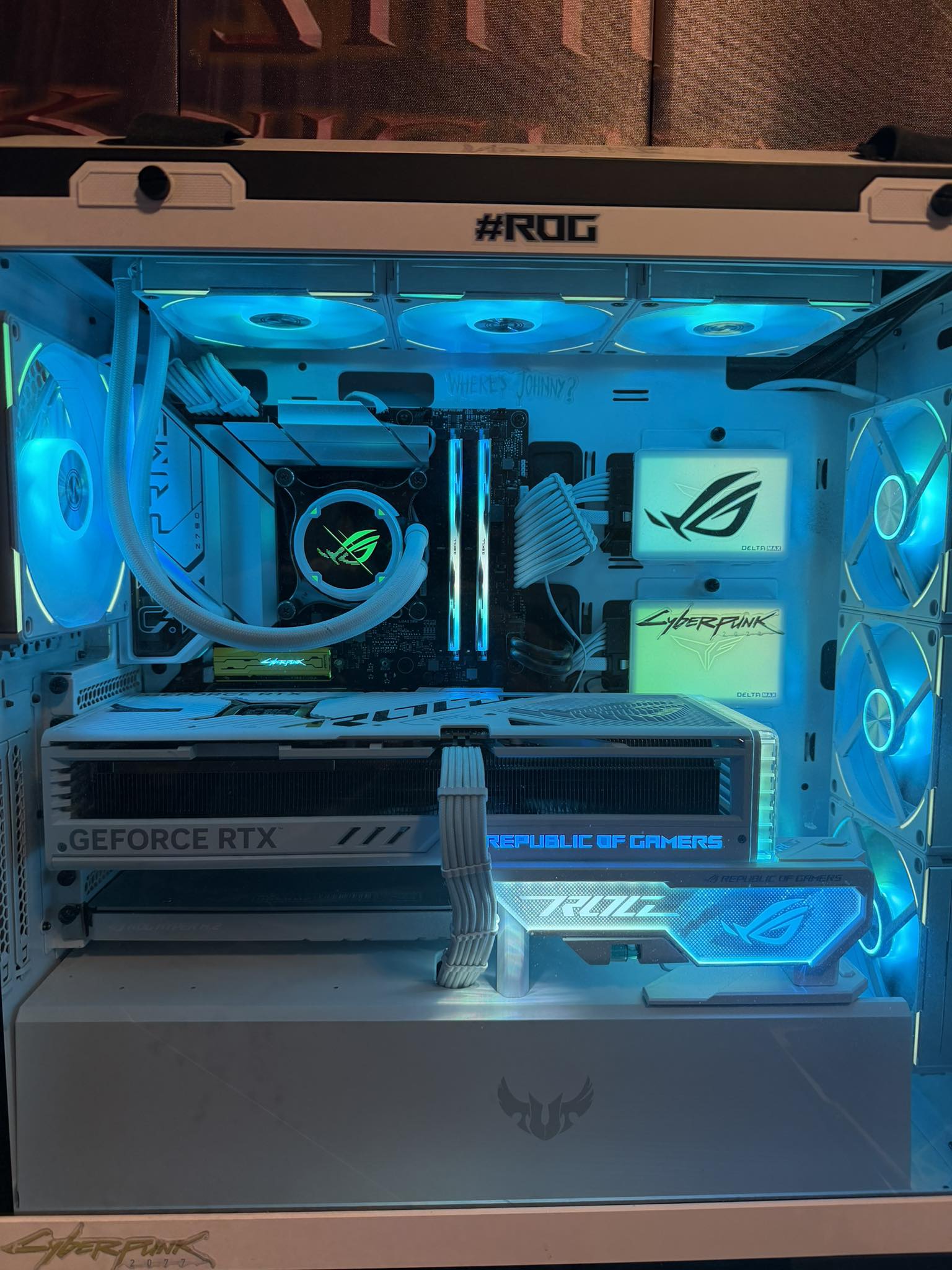 This is my current setup ASUS Prime Z790-A WiFi Intel Core i9