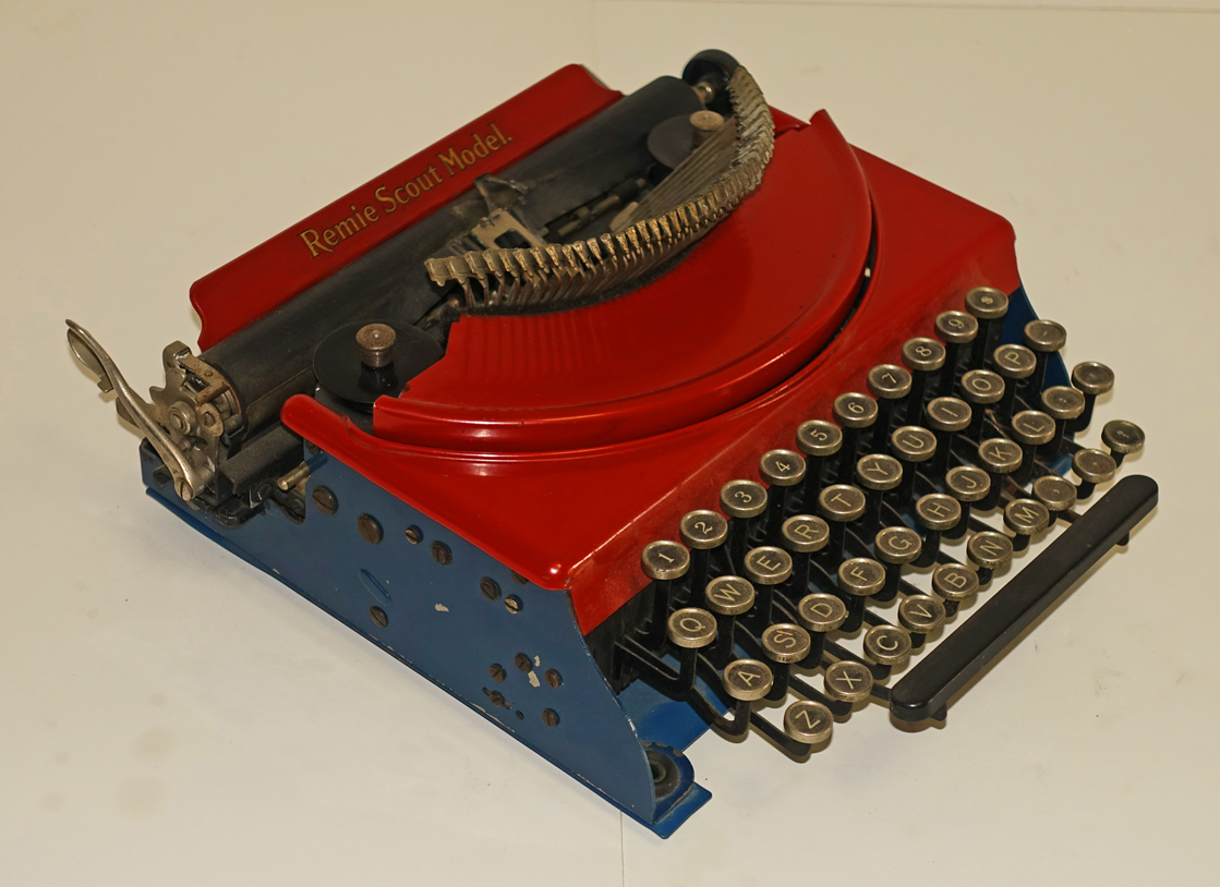 What is a Remington Remette portable typewriter from the late 30s