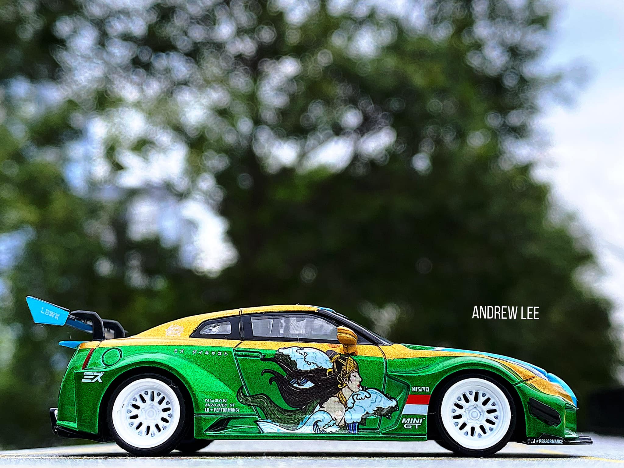 Mini GT X Mizu diecast Nissan 35GT-RR Princess Roro