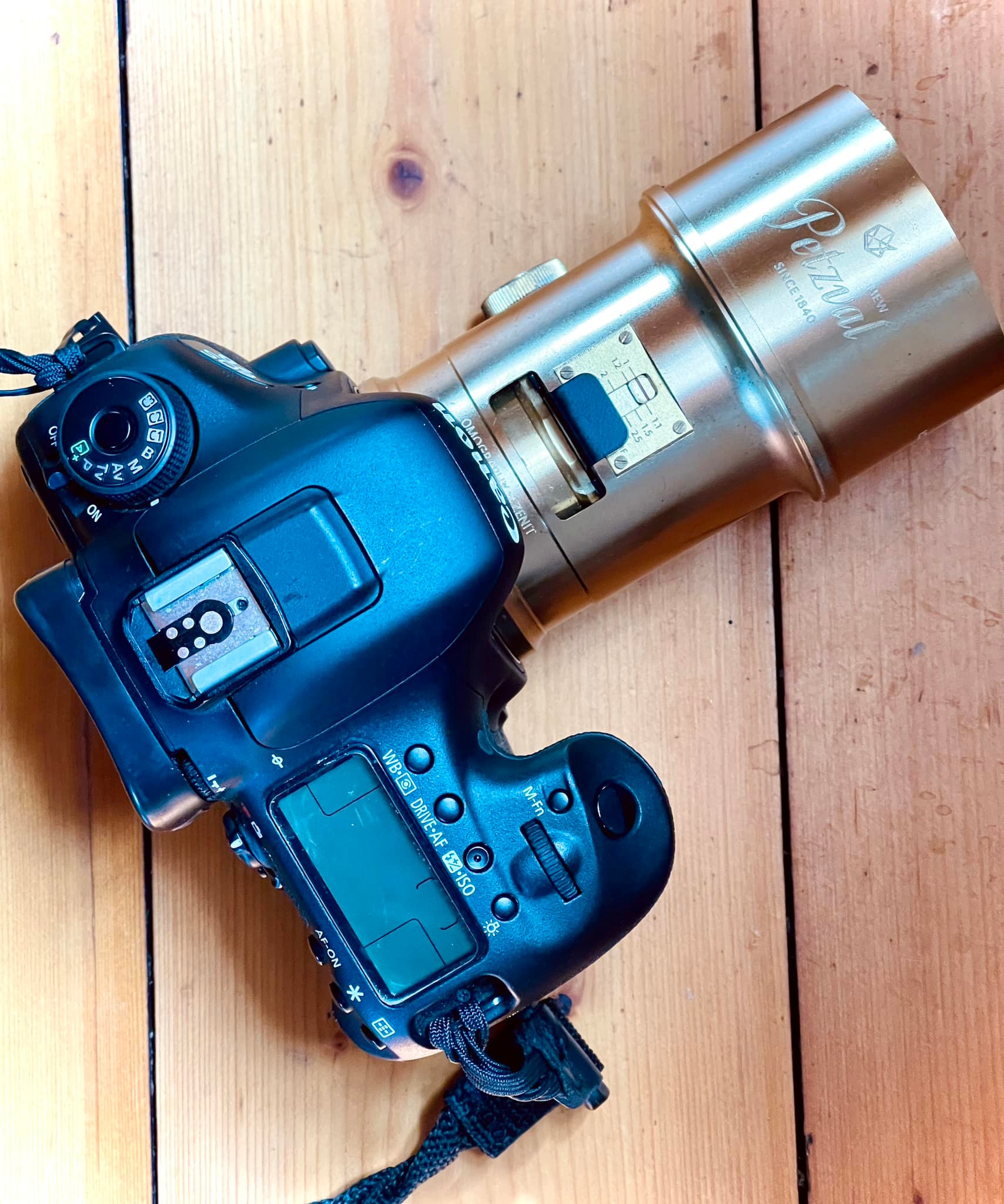 Lomography Petzval 85mm f2.2 art lens for Canon 5D