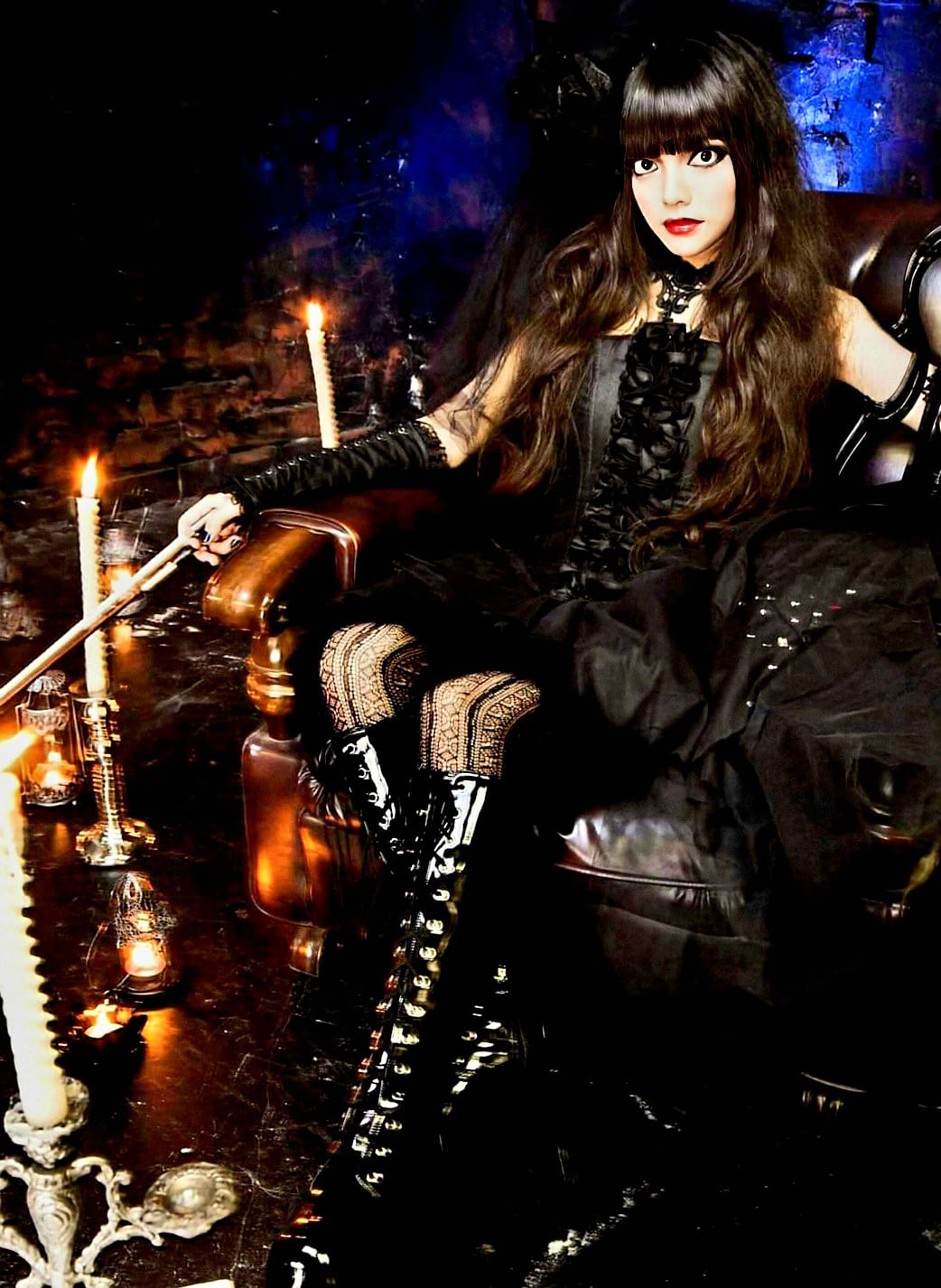 Jill Japanese symphonic metal violinist
