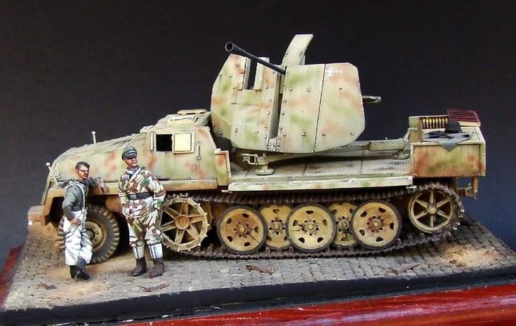 その他 1/35 German sWS / Mit 3.7cmFlak.43 1/35 scale Schwerer Wehrmachtschlepper SWS with Flak 43 - 3.7cm model