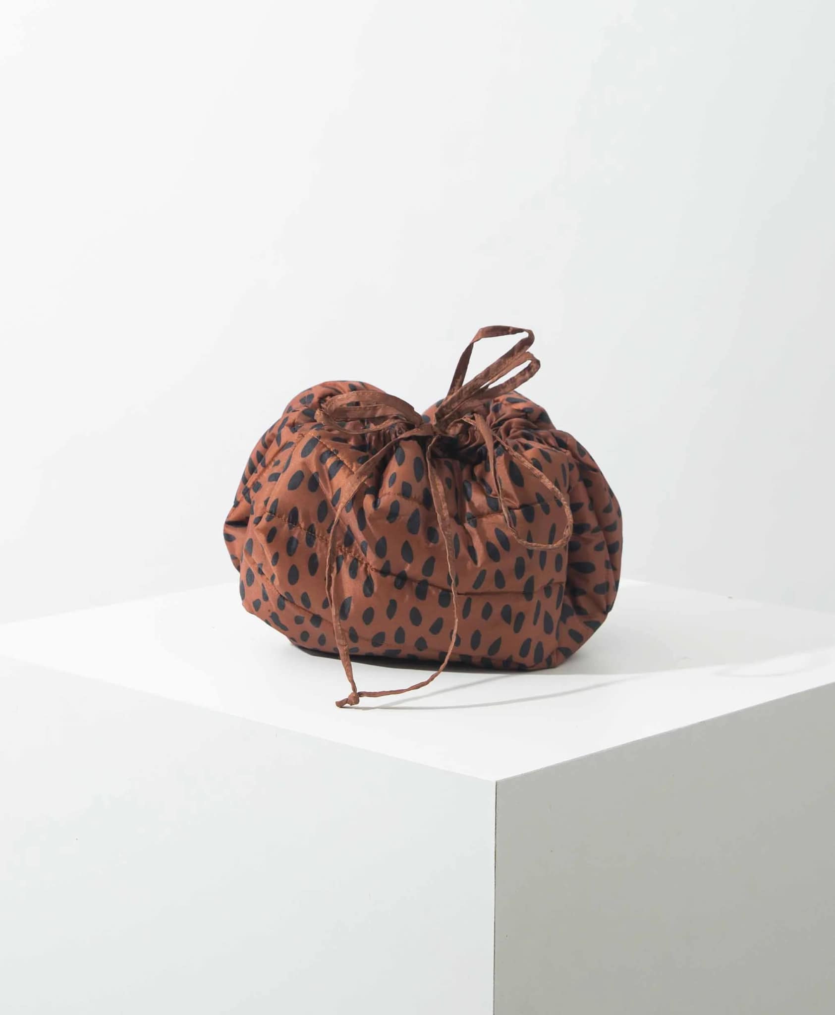 Item: NYLON POUCH+REUSABLE BAG XXS 009 Now available online and in
