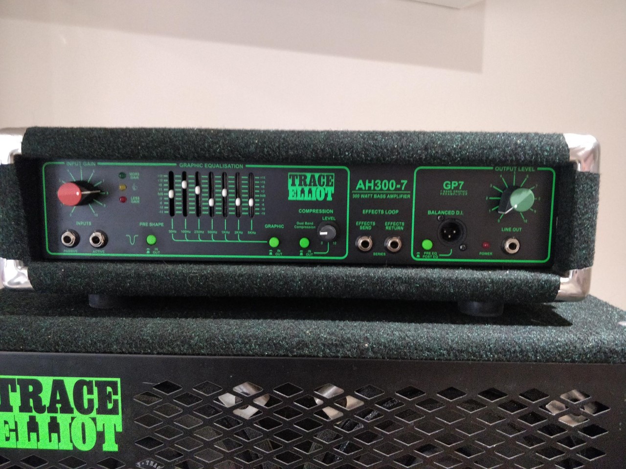 Trace Elliot AH-300 series 6 amp review and condition