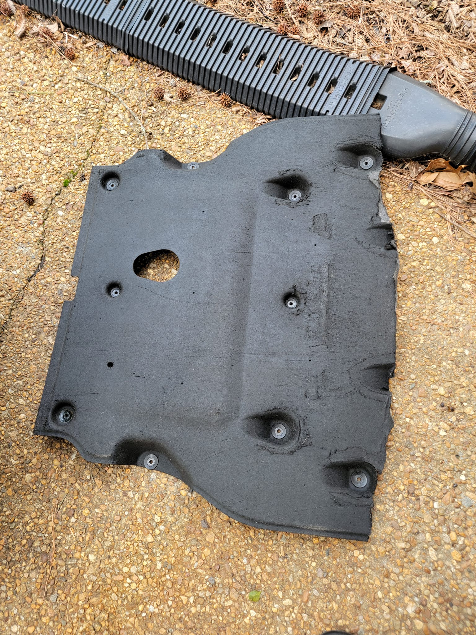 Hyun Dai Hyundai Genesis Front Lower Engine Cover, 2013-2016, OE 291202M300