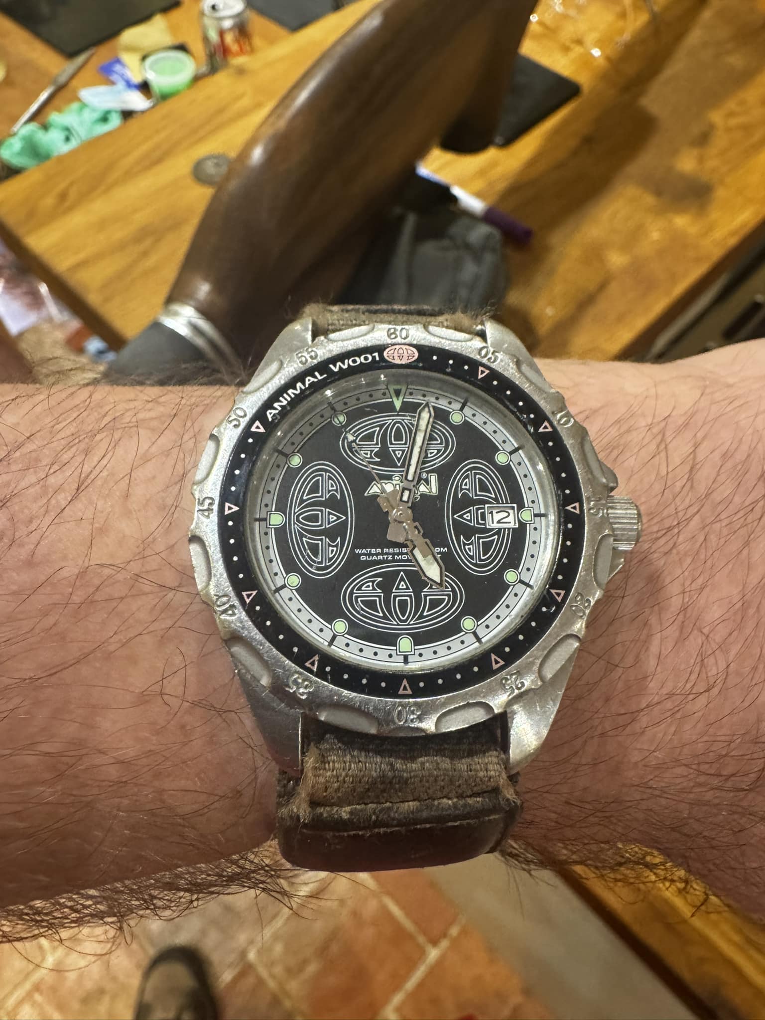【レア】Animal アニマル　腕時計　W001 Restored animal w001 watch with black bezel