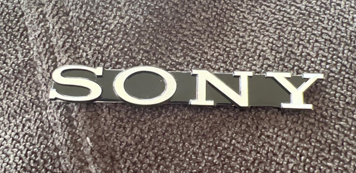 Targhetta Nome Sony In Alluminio Per TV KV-2649RX – Personalizzata – Nuova