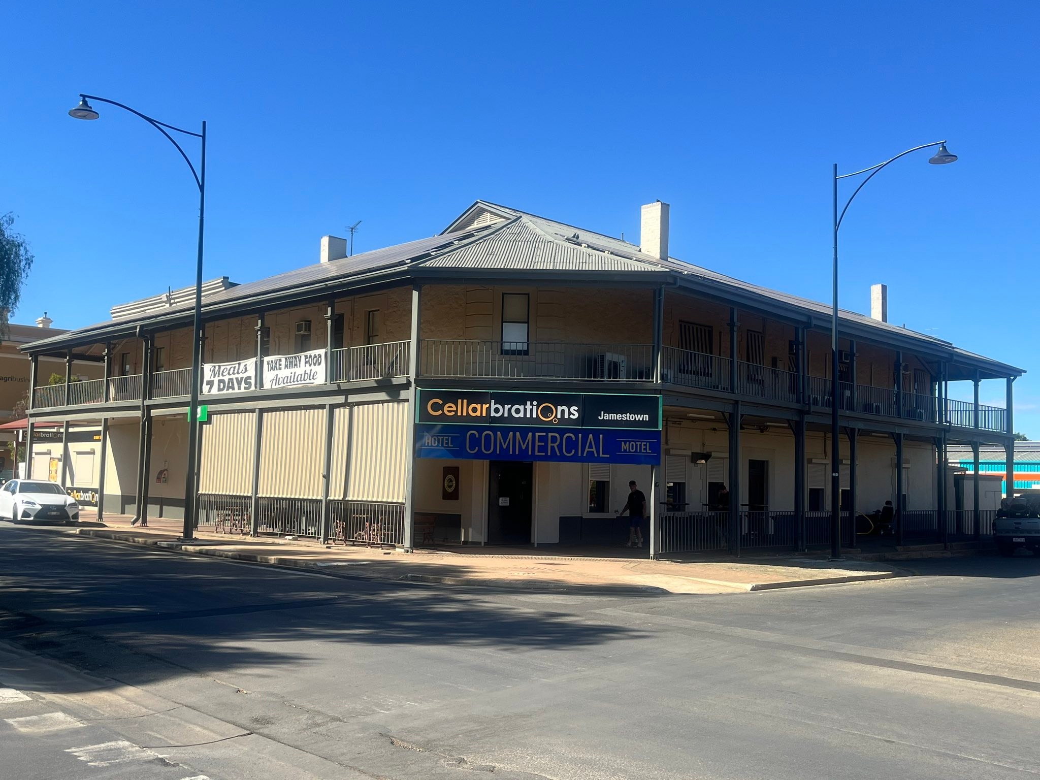 Australian Pub Project | Another cracking day for a road trip and ...