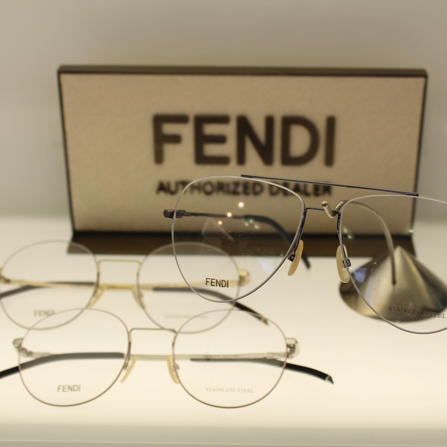 Optik Zimmer Fendi Wurde 1925 In Rom Gegrundet Und Ist Facebook