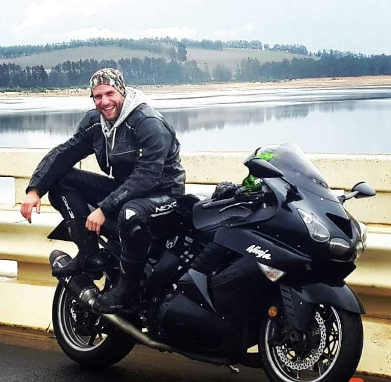 Hello! I'm new to Zurich and looking for other motorcyclists to