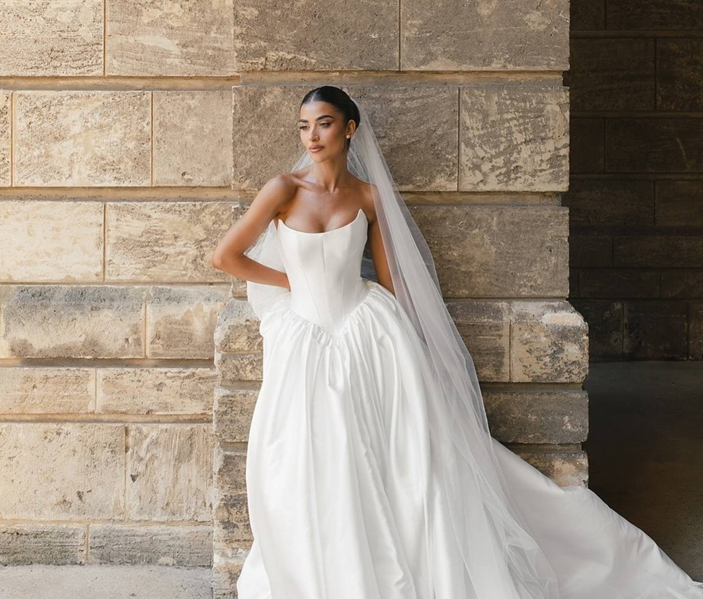 wedding dress shops gold coast What bridal on the Sunshine and Coast have variety of dresses to try on? modern elegant wedding dresses