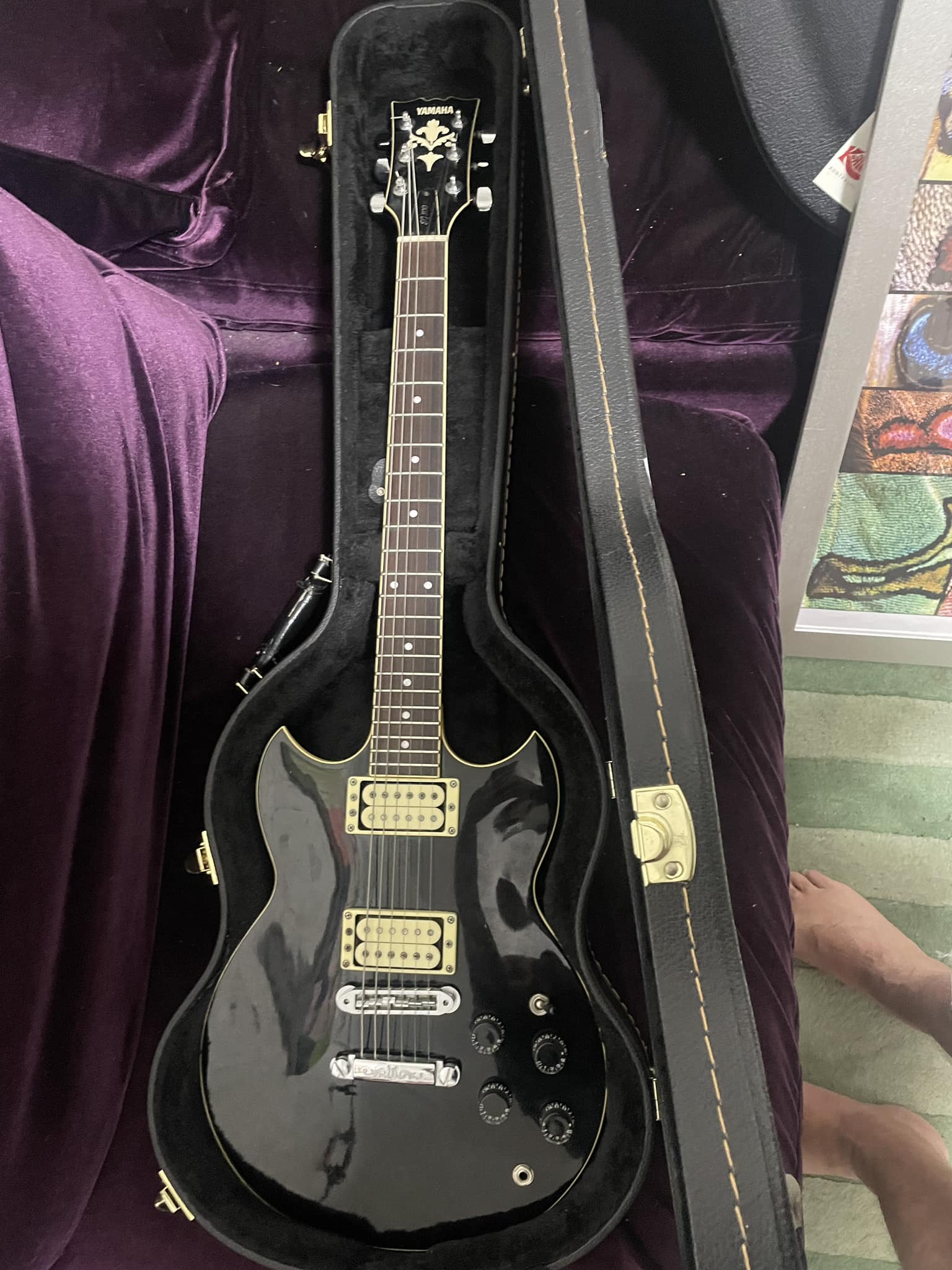 Yamaha SG600 guitar with Seymour Duncan Jazz pickups