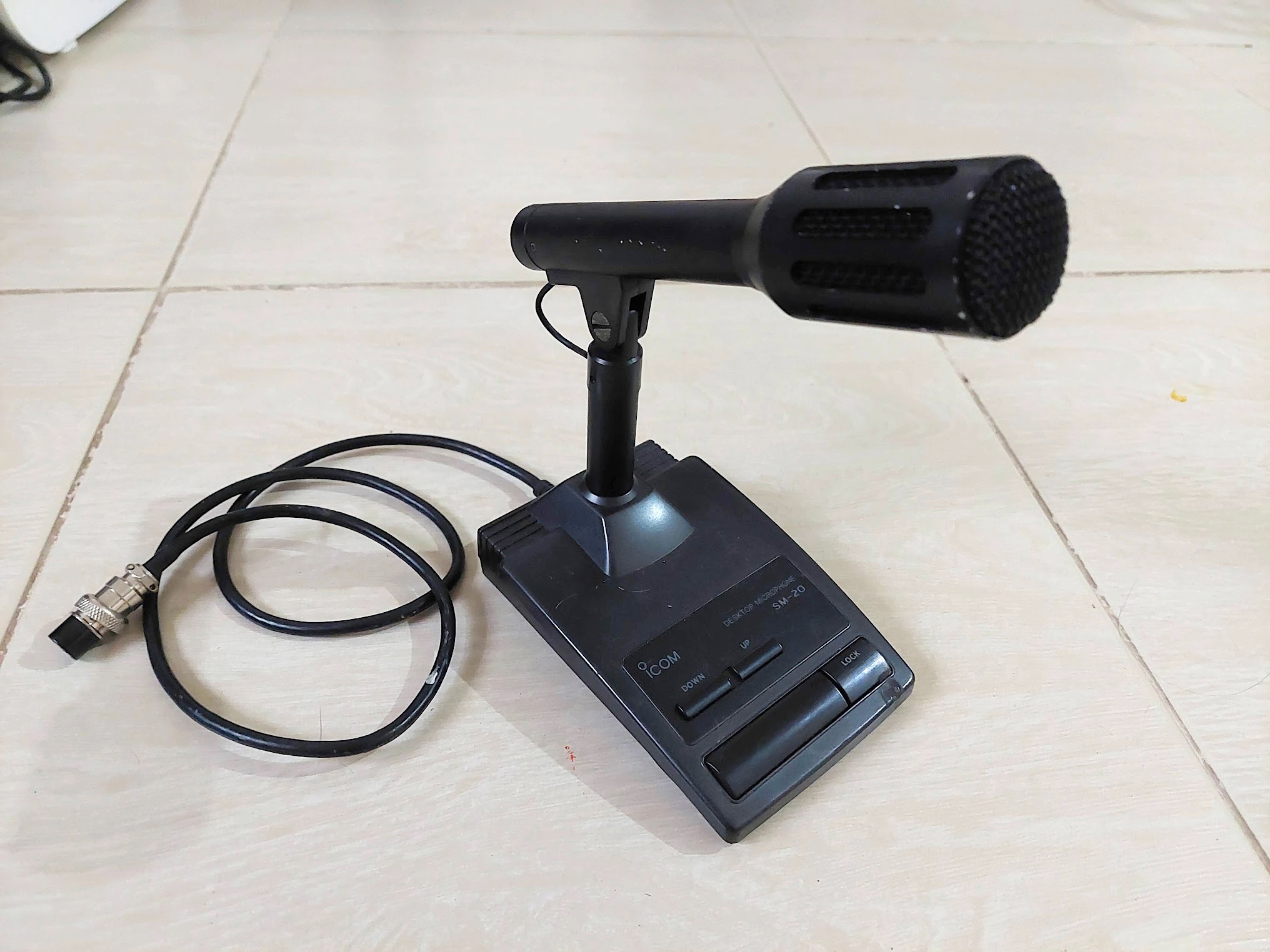 What is the Icom SM-20 microphone like?