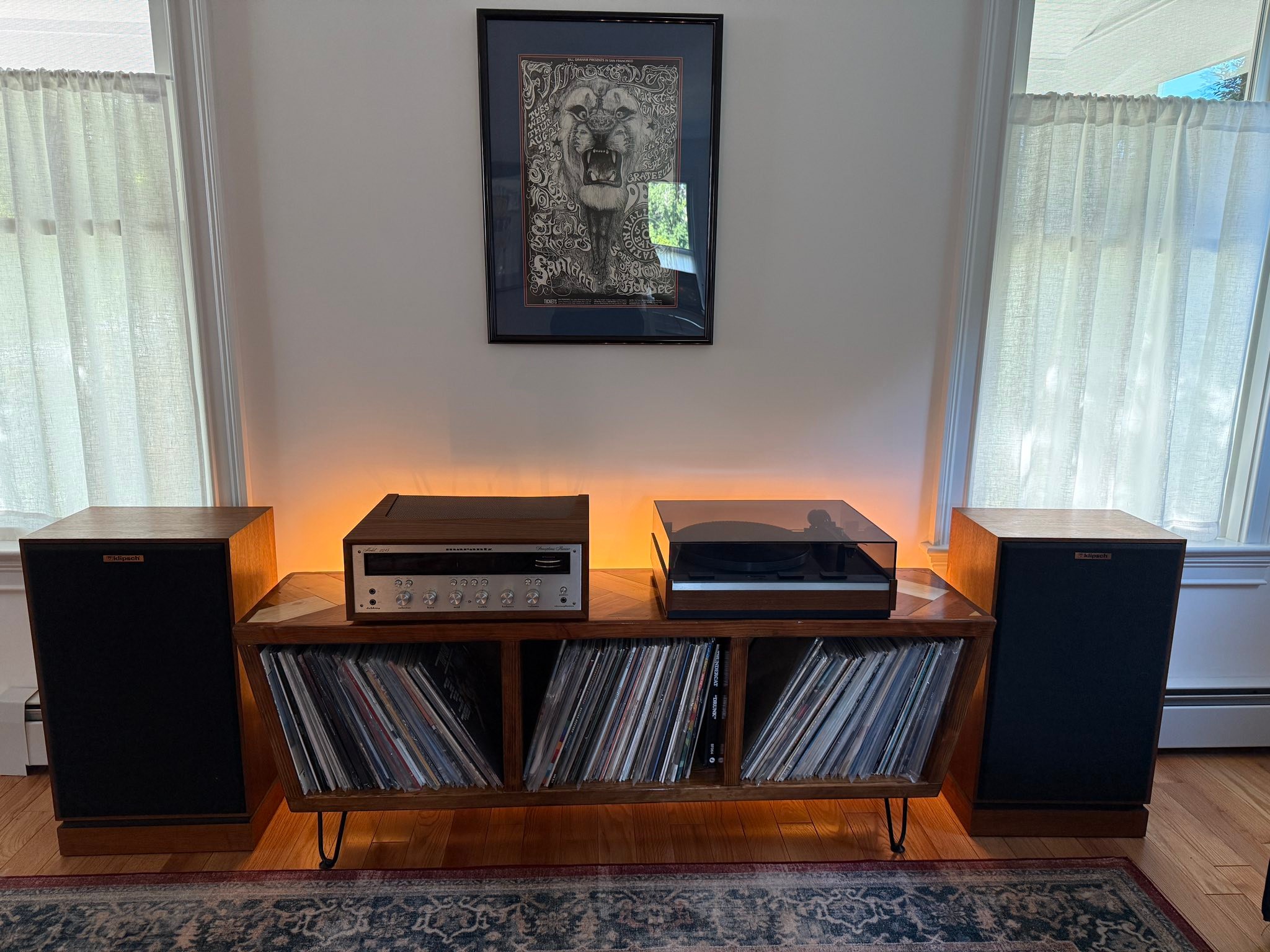 Listening to the Vintage setup today. Thorens TD135/Mac 1500.