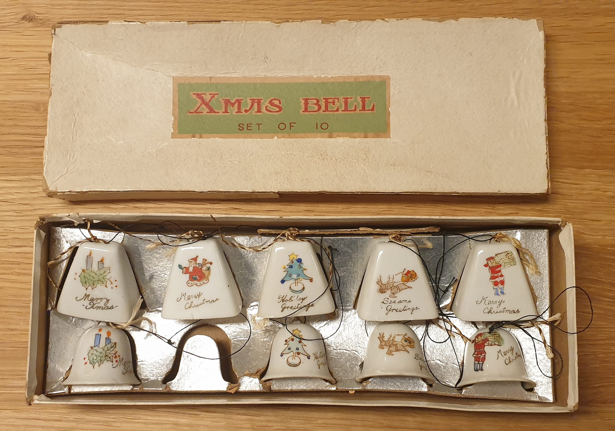 Where to find vintage window Christmas song decorations