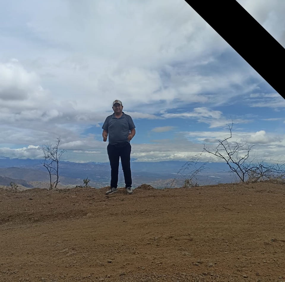 Adrian J Rivas Diaz
