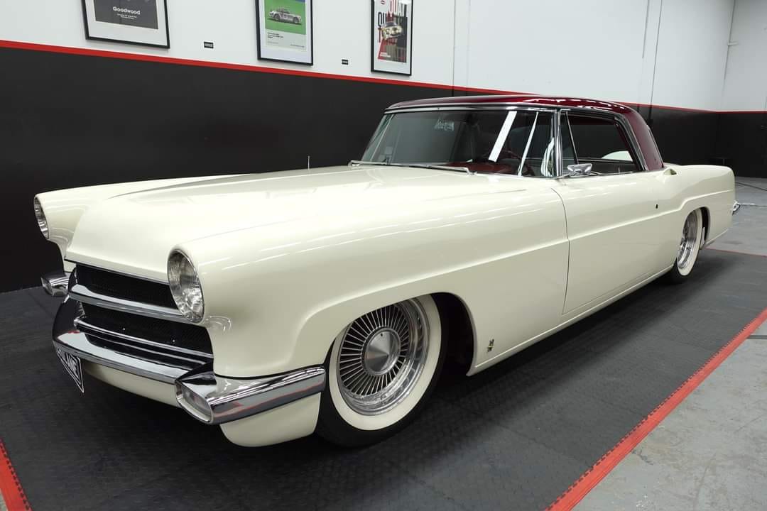 Review of Revell's Continental Mark II model kit