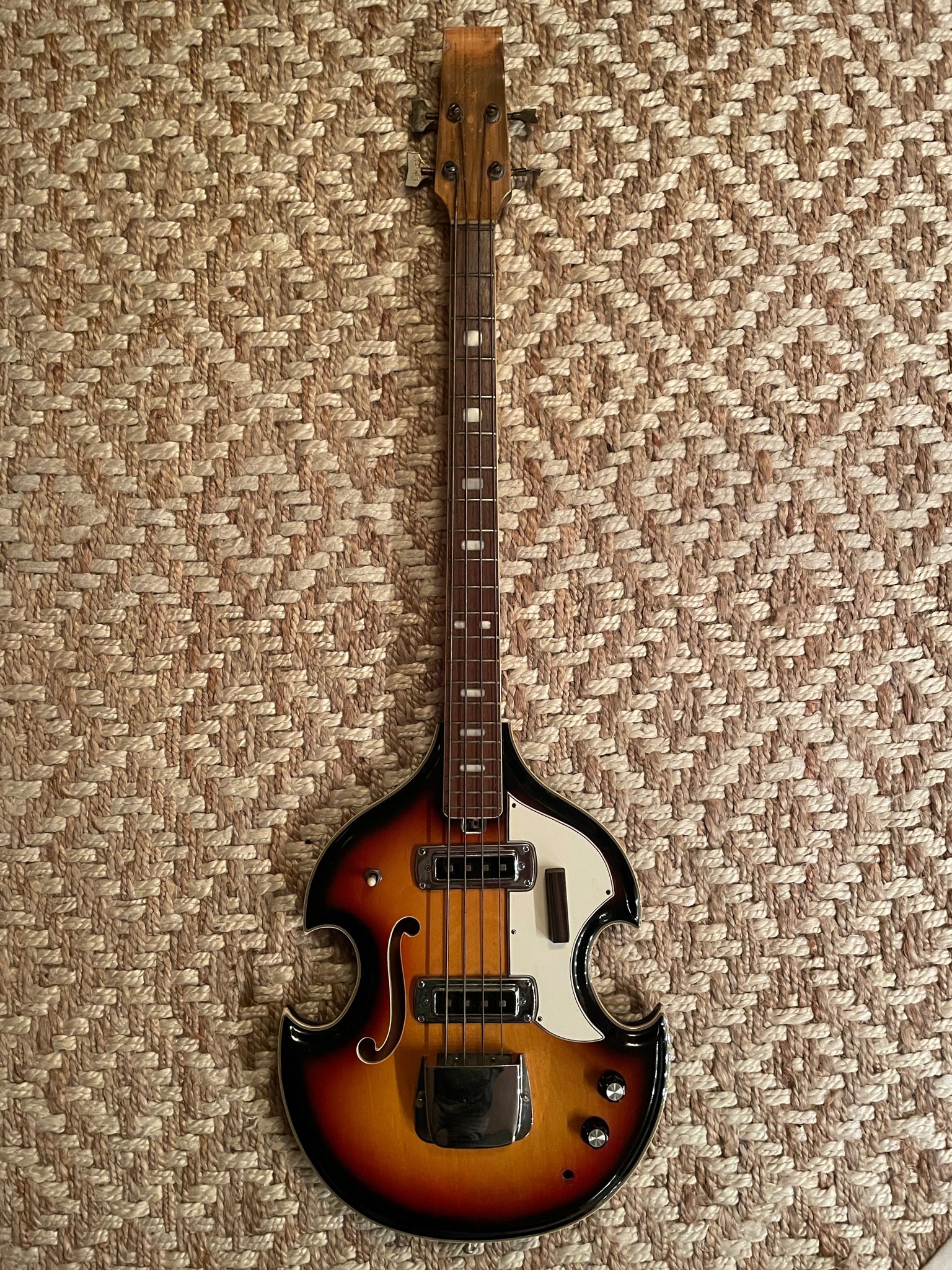 Kawai Rockoon bass guitar review