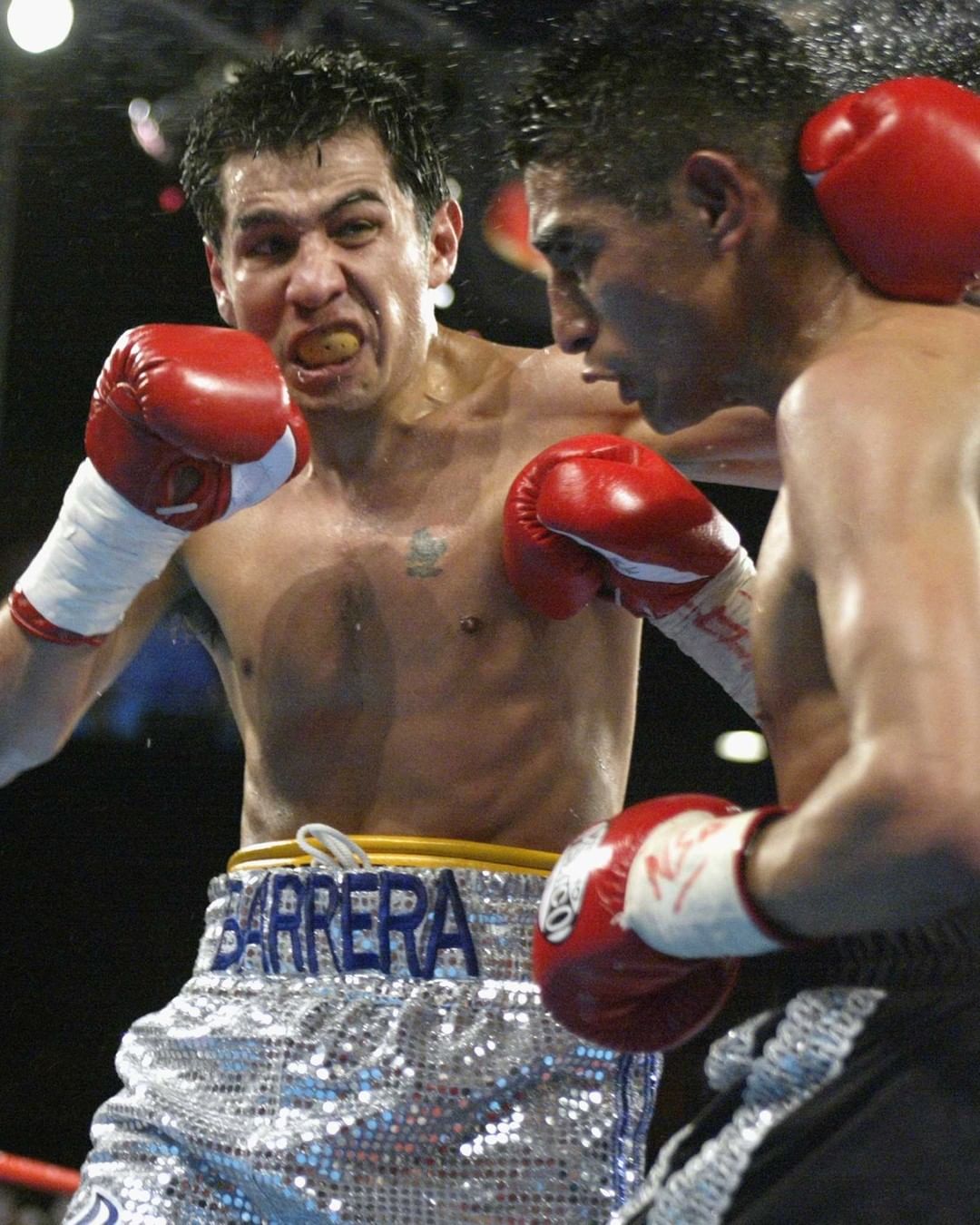 OnThisDay in 2002, Marco Antonio Barrera bested Erik Morales by UD
