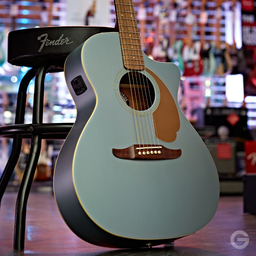 An ice cold guitar with an ice blue finish 🧊🥶 The Fender