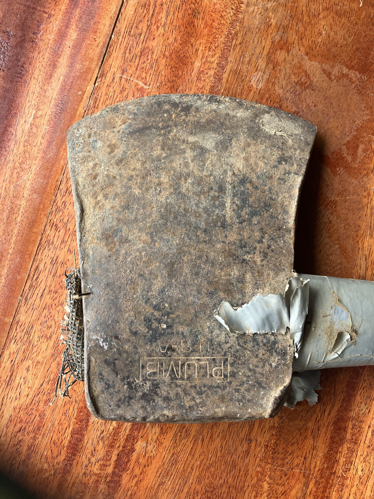 What is the date and pattern of a Plumb axe?